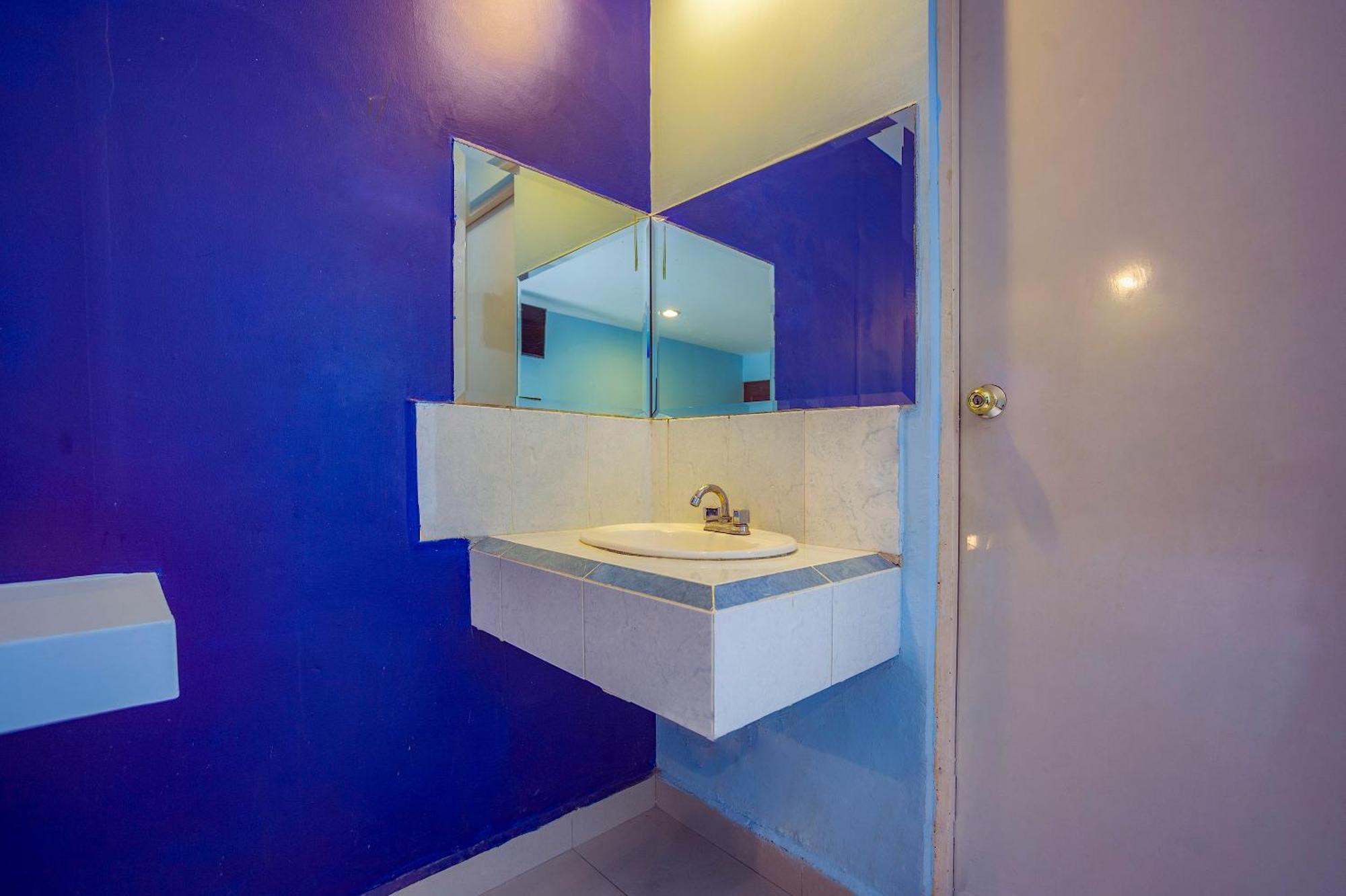 Capital O Hotel Diro, Monterrey Extérieur photo
