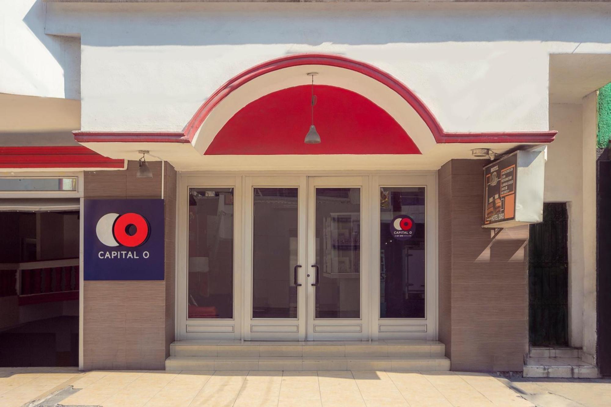 Capital O Hotel Diro, Monterrey Extérieur photo