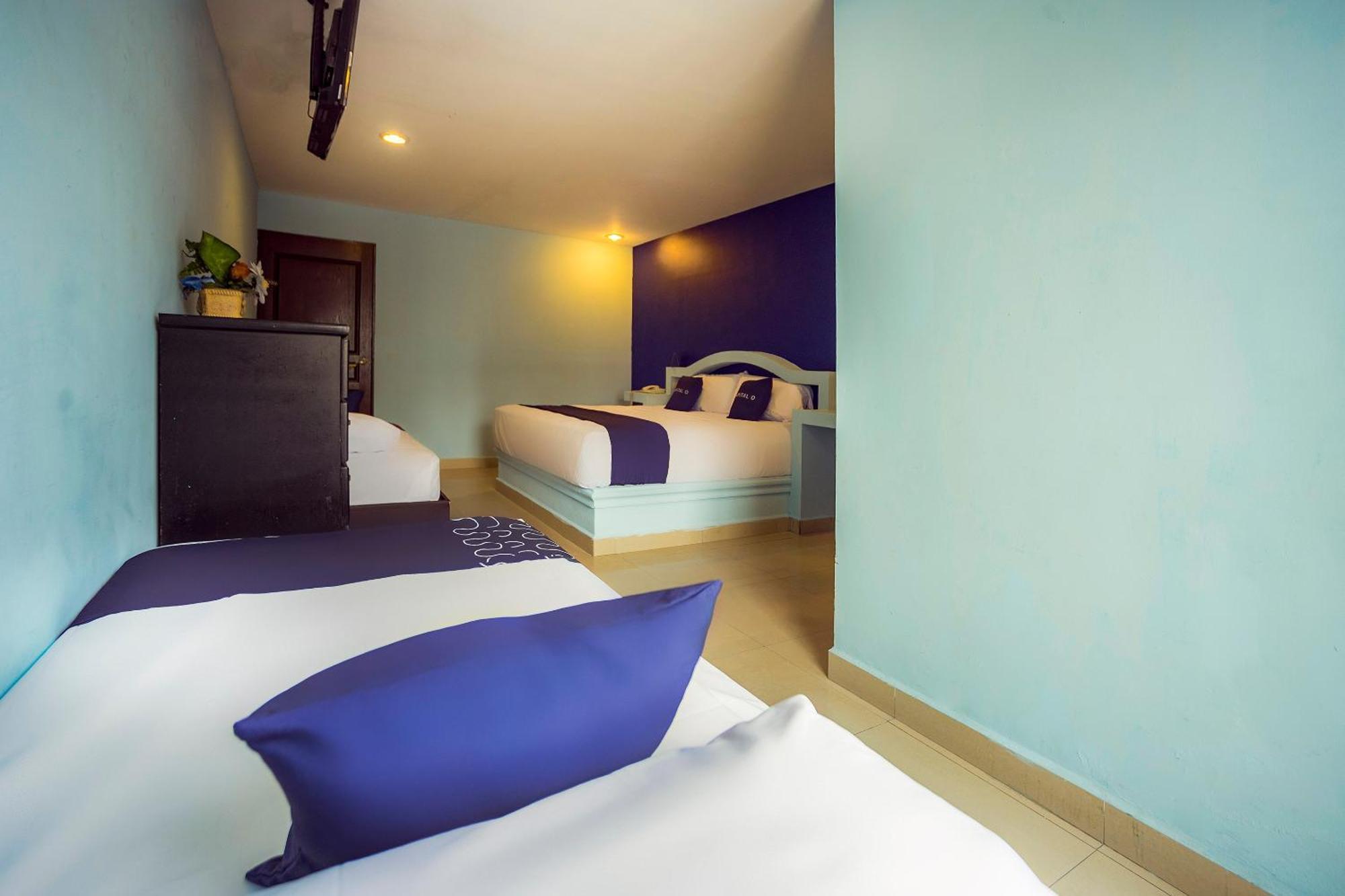 Capital O Hotel Diro, Monterrey Extérieur photo